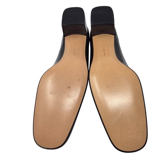 Salvatore Ferragamo Black Patent Leather Heels With Gold Buckle Size 7AA - Picture 8 of 9